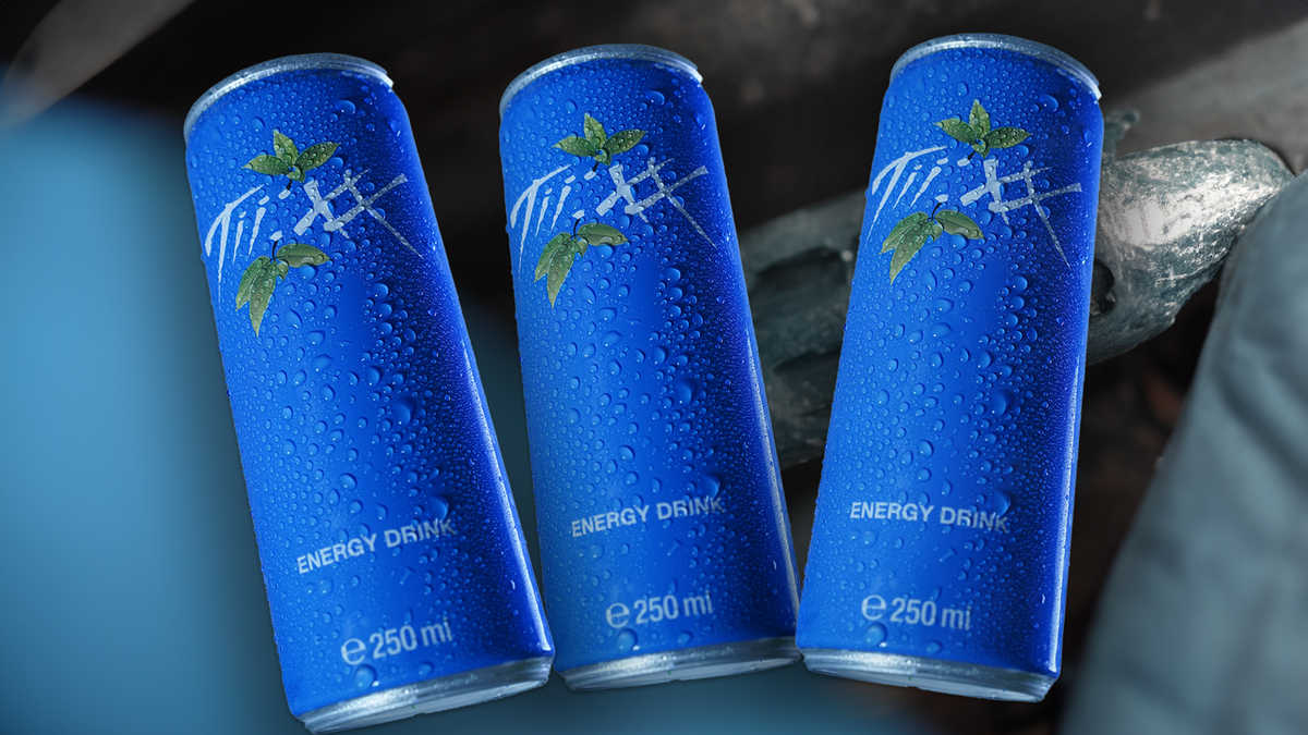 Drei gekühlte TiiXX Classic Dosen Energy Drink